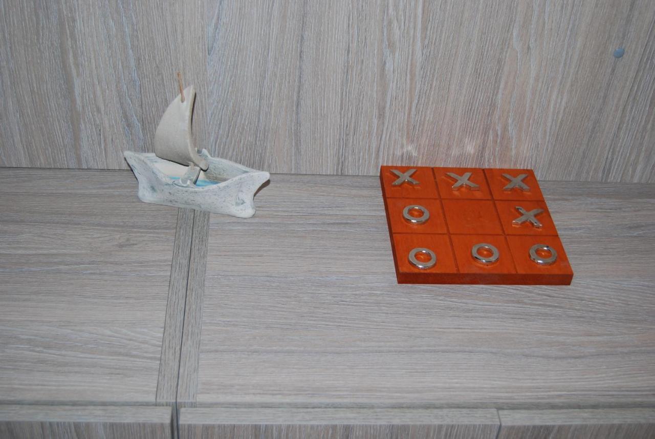 Luxury Traditional Room The Small Bookstore Kastro-Kyllini Bagian luar foto